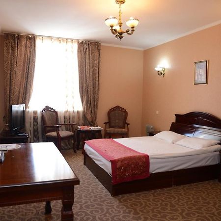 Bozok Hotel Astana Eksteriør billede