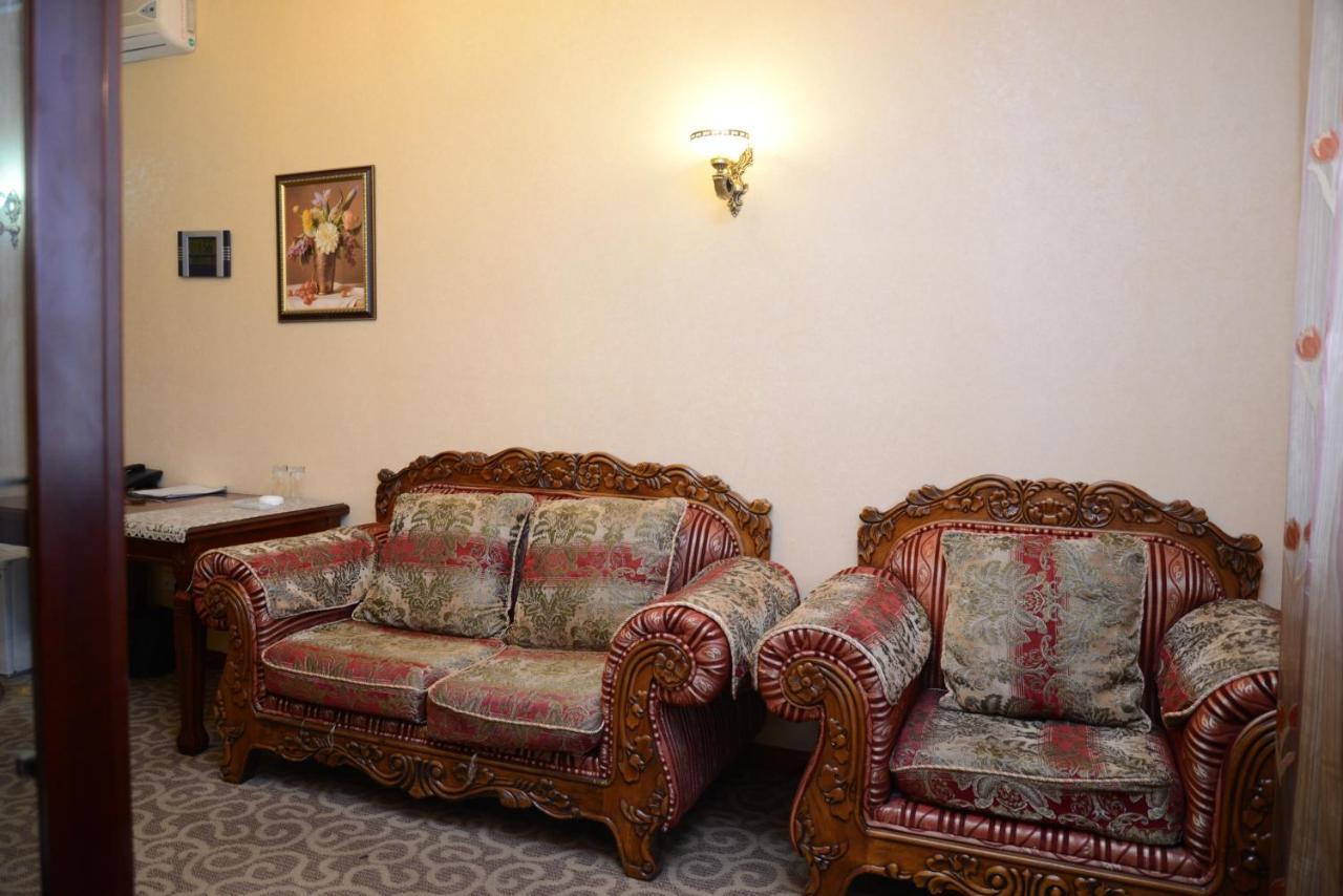 Bozok Hotel Astana Eksteriør billede